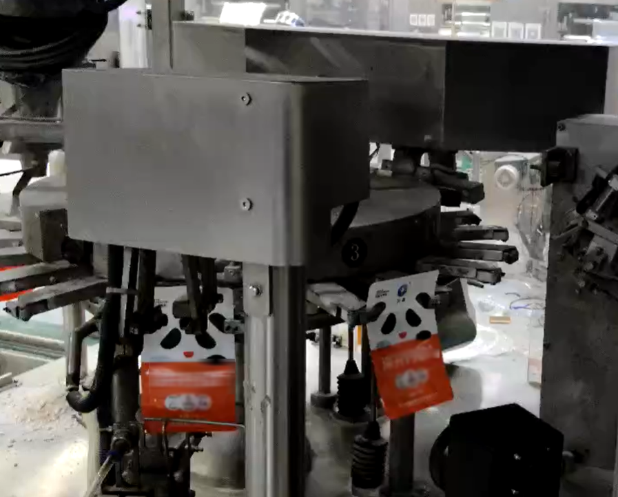 1762764362102654.png 1762507266843331.png